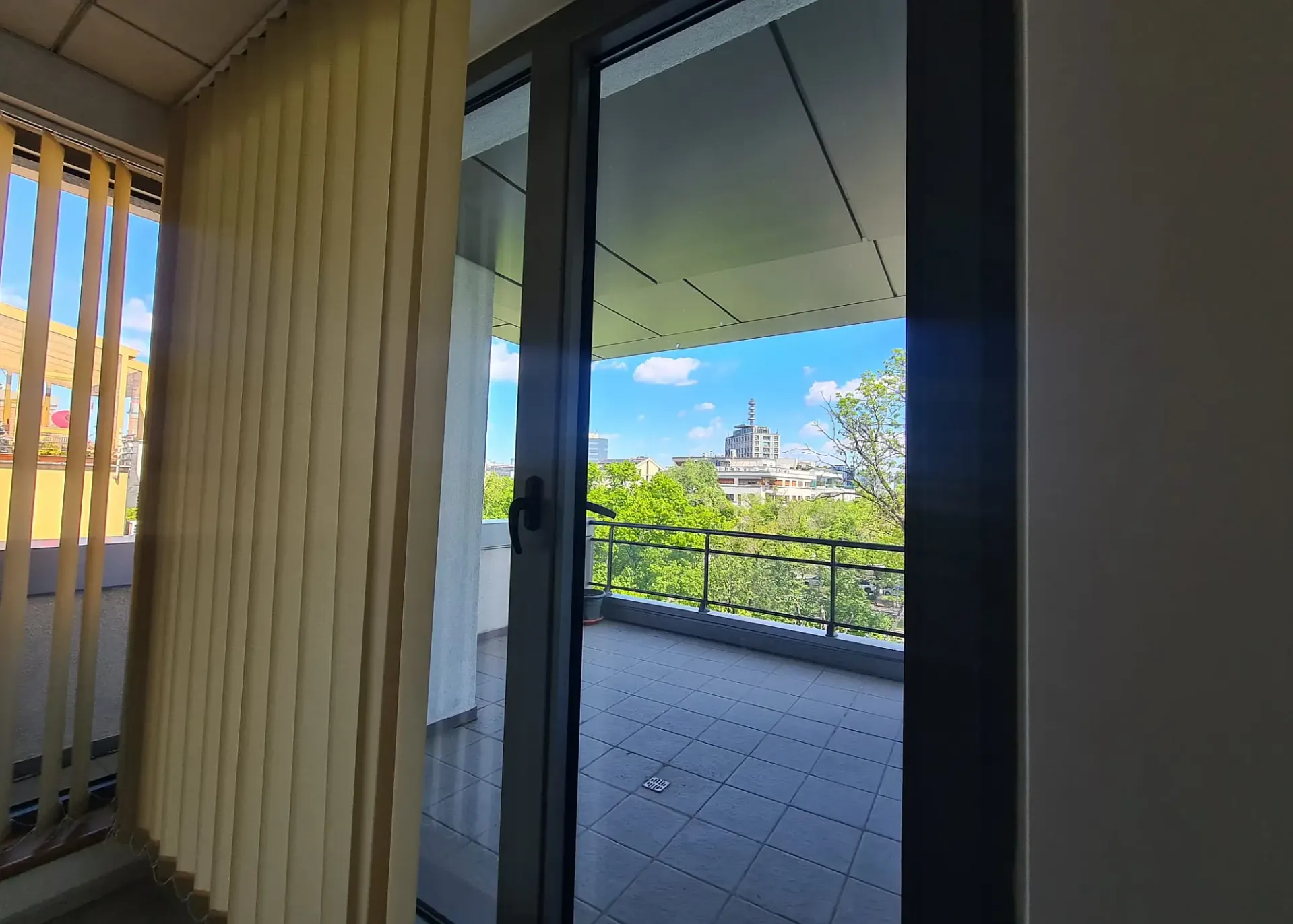 Aviatorilor 33 - et.3 - 250m2 (4).webp