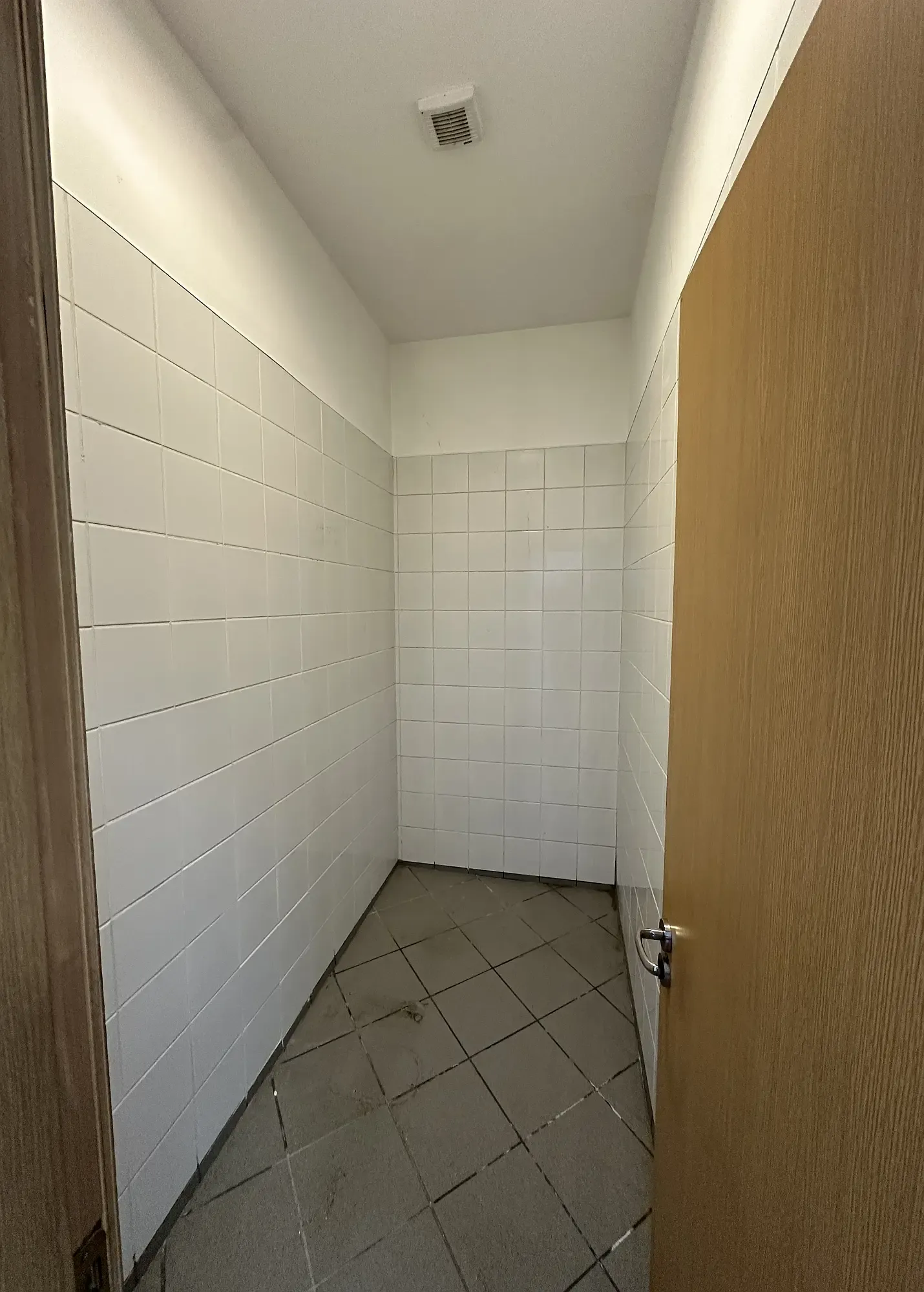 Medicarom - parter - 295m2 - poza  (5).webp