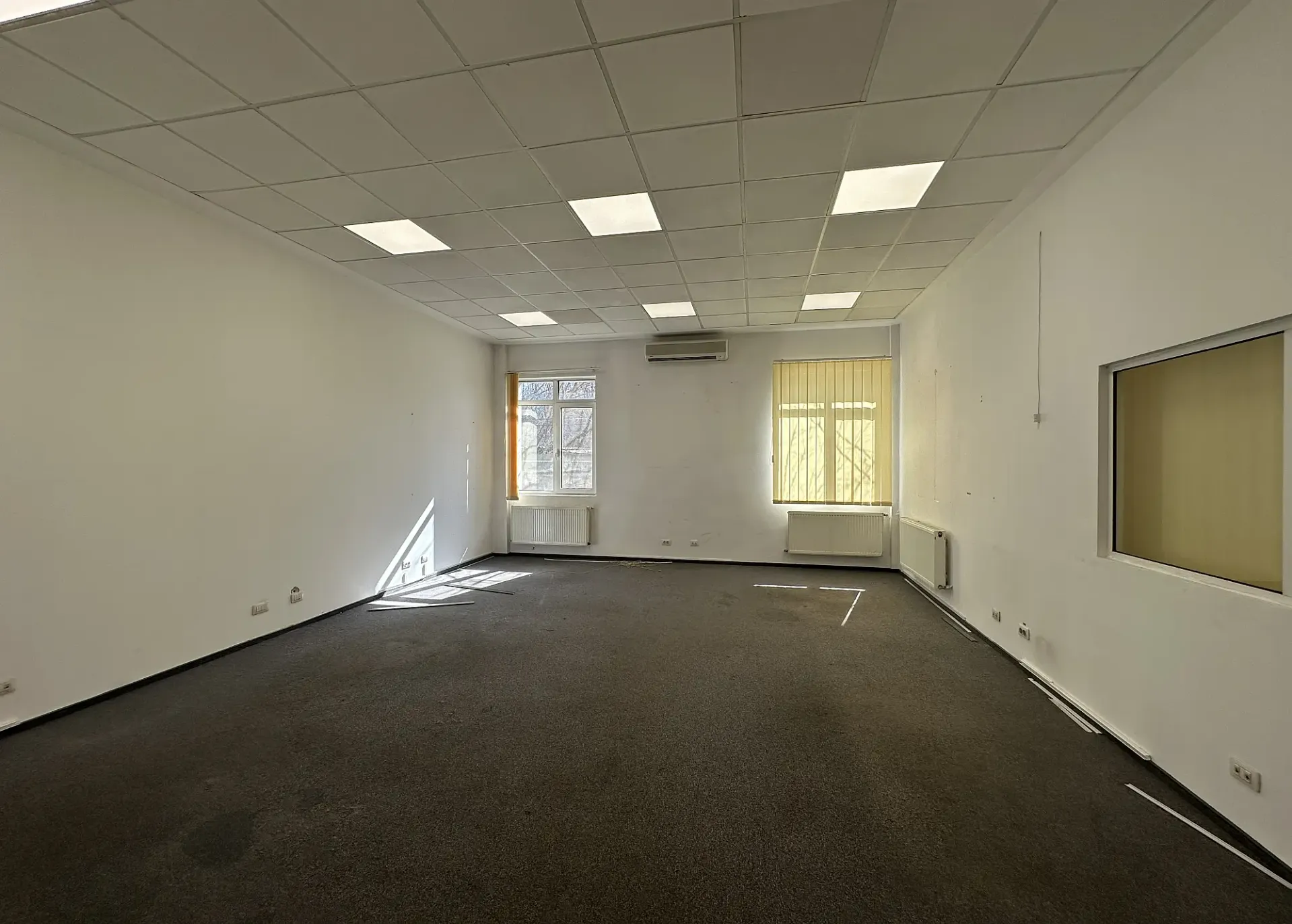 Medicarom - parter - 295m2 - poza  (6).webp