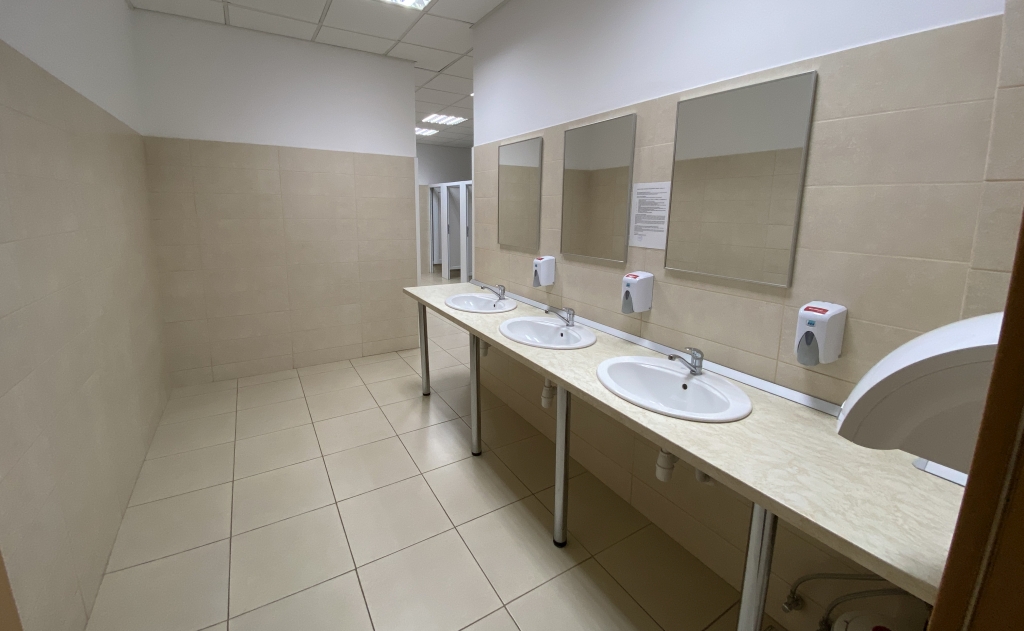 Conect 3 spatii de birouri de inchiriat Bucuresti nord imagine grup sanitar