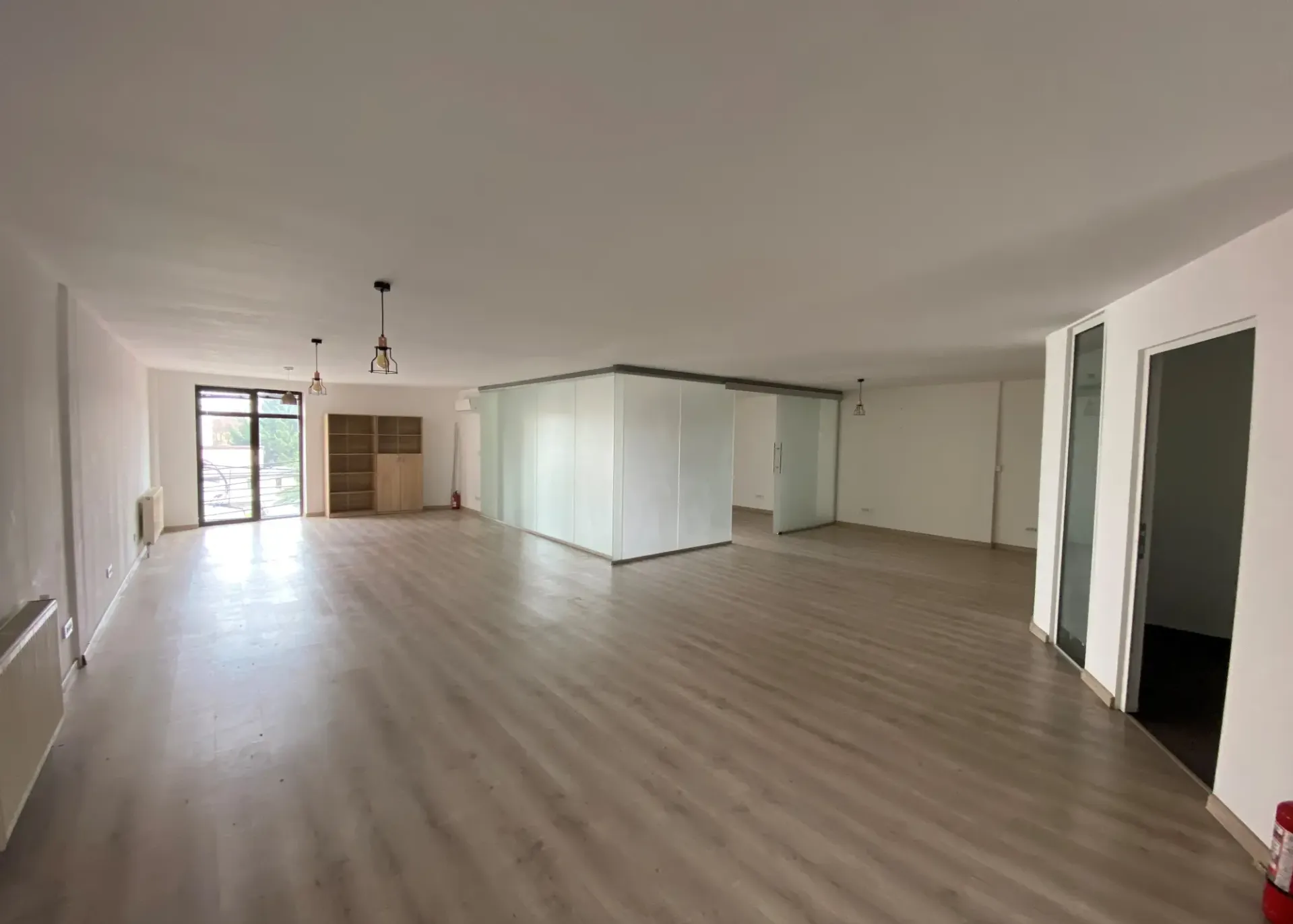 Emanoil Porumbaru 25a - et. 2 - poza interior.webp