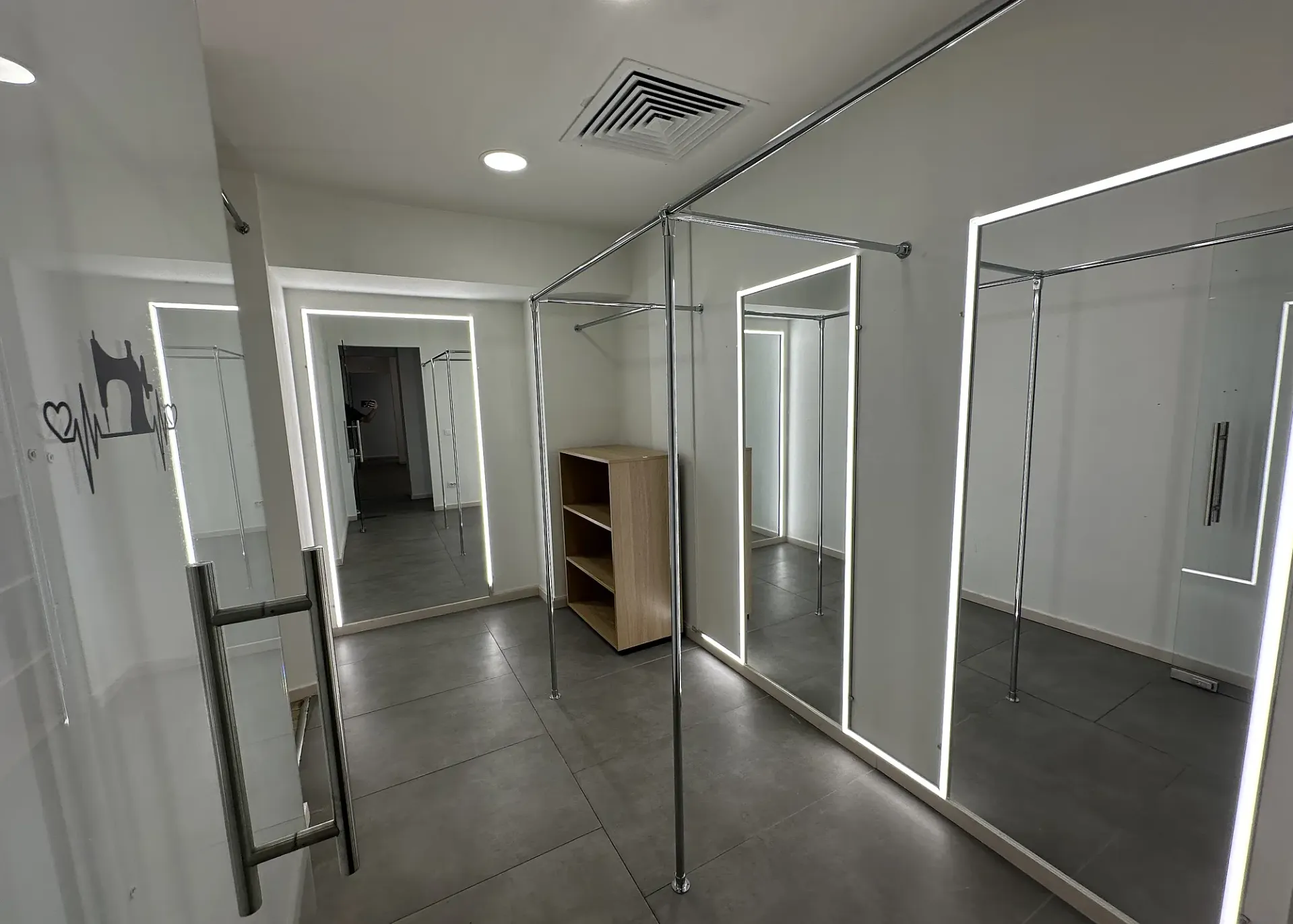 Halelor 7 - parter - 199m2 (2).webp