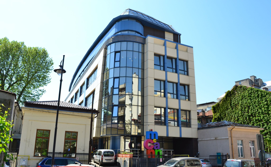JULES MICHELET OFFICE BUILDING spații birou centru perspectivă fațadă