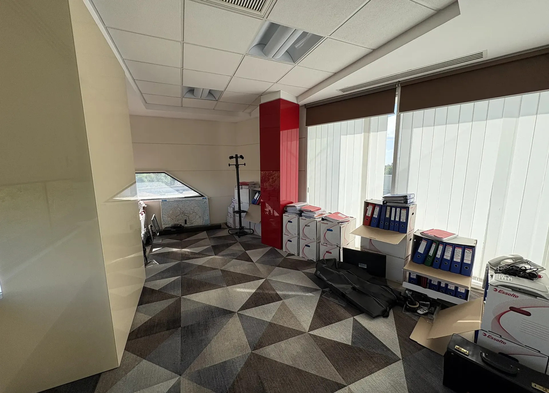 Monolit Square - et.5 - birou manager.webp
