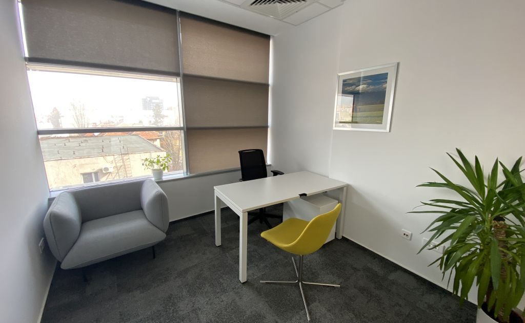 Birouri de inchiriat in Regus Primavera - poza birou individual