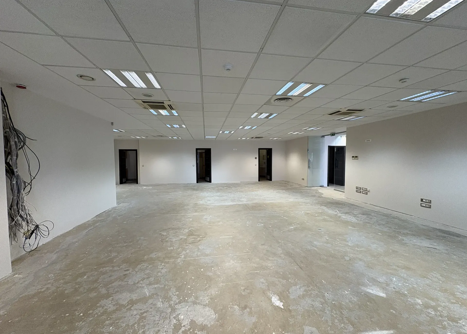 Riverside Tower - et.2 - 600m2.webp