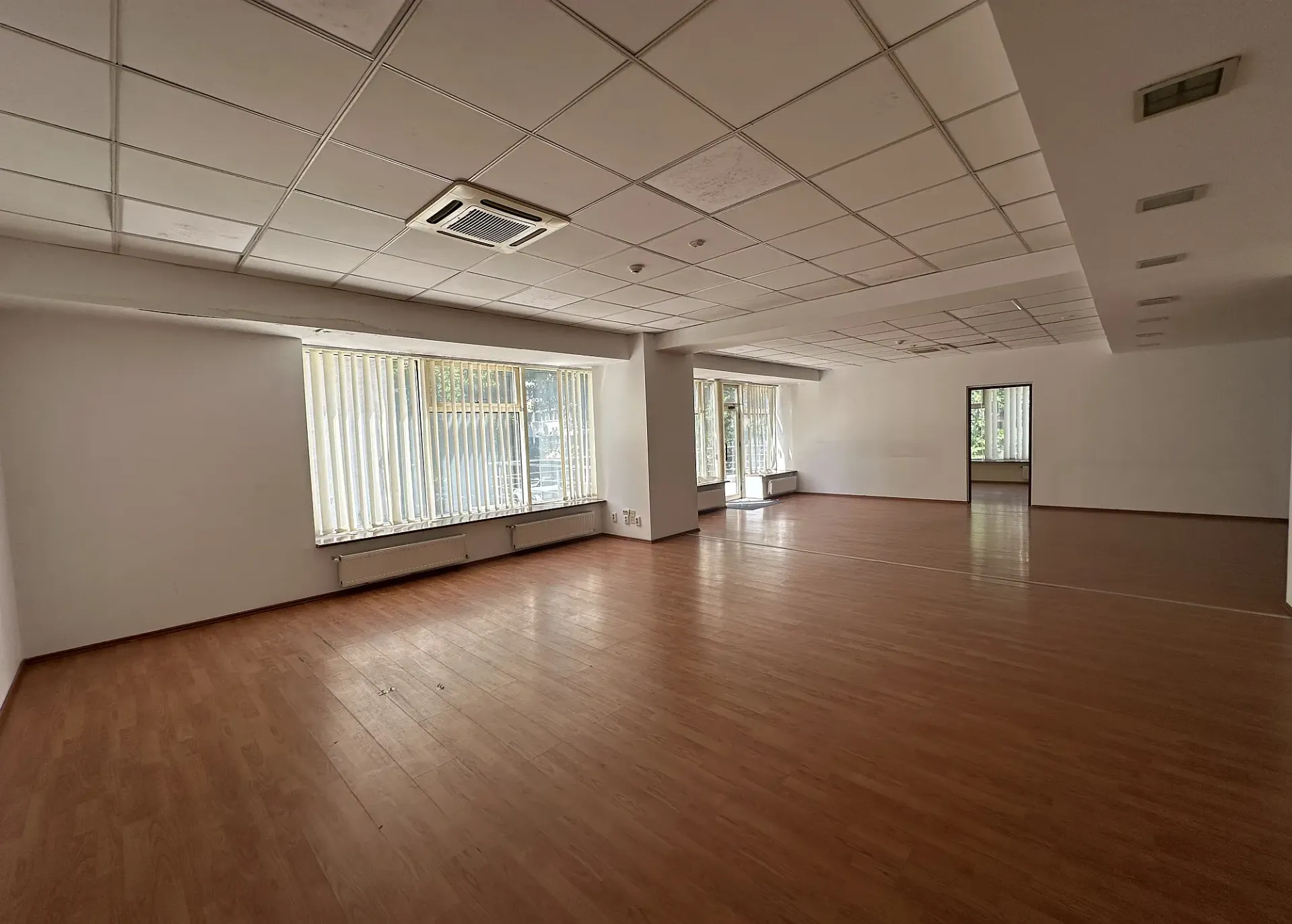 Empire Tower - et.1 - 270m2 (5).webp