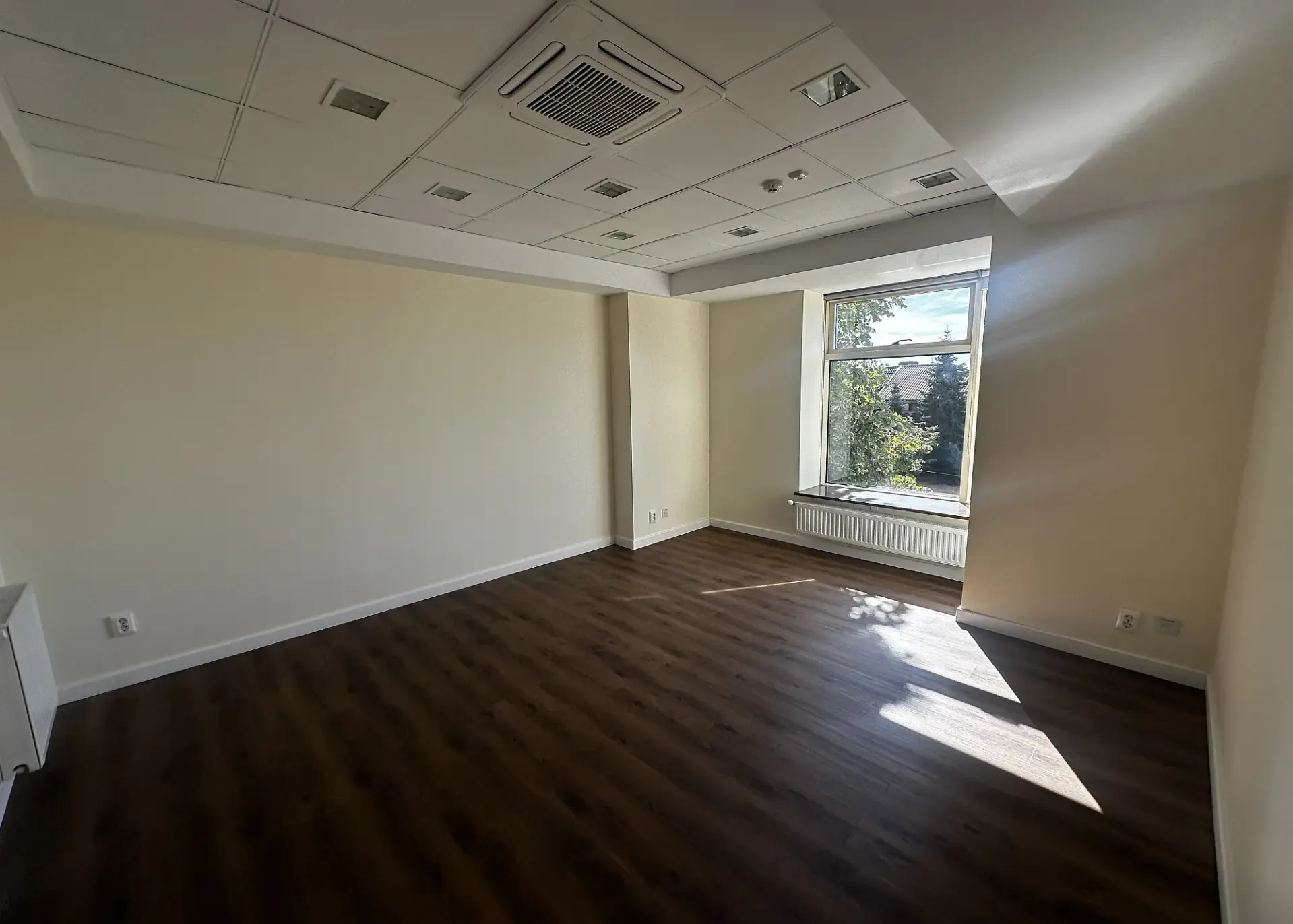 Empire Tower - et.2 - 270m2 (1).webp
