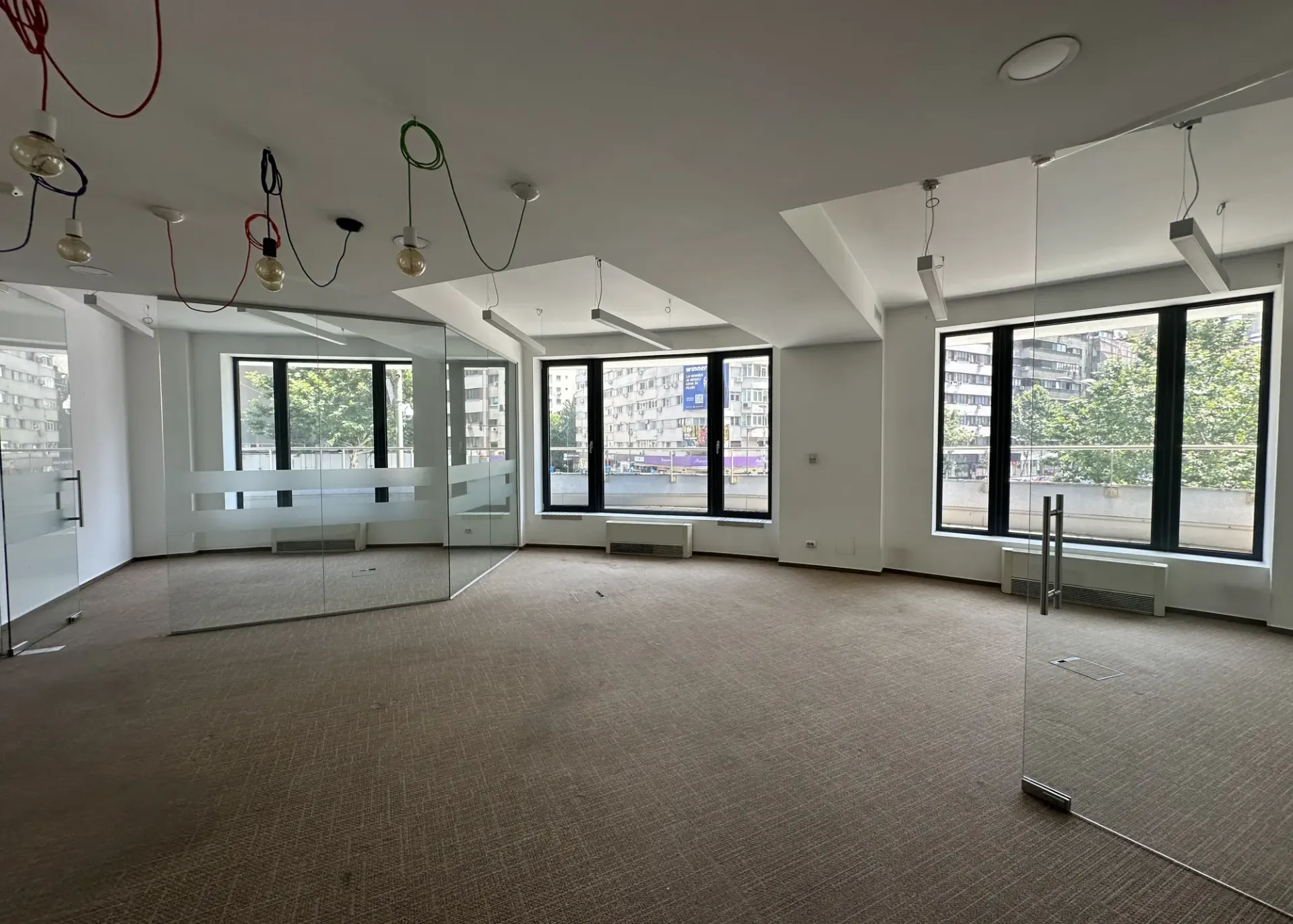 Magheru One - et.1 - 325m2  (14).webp