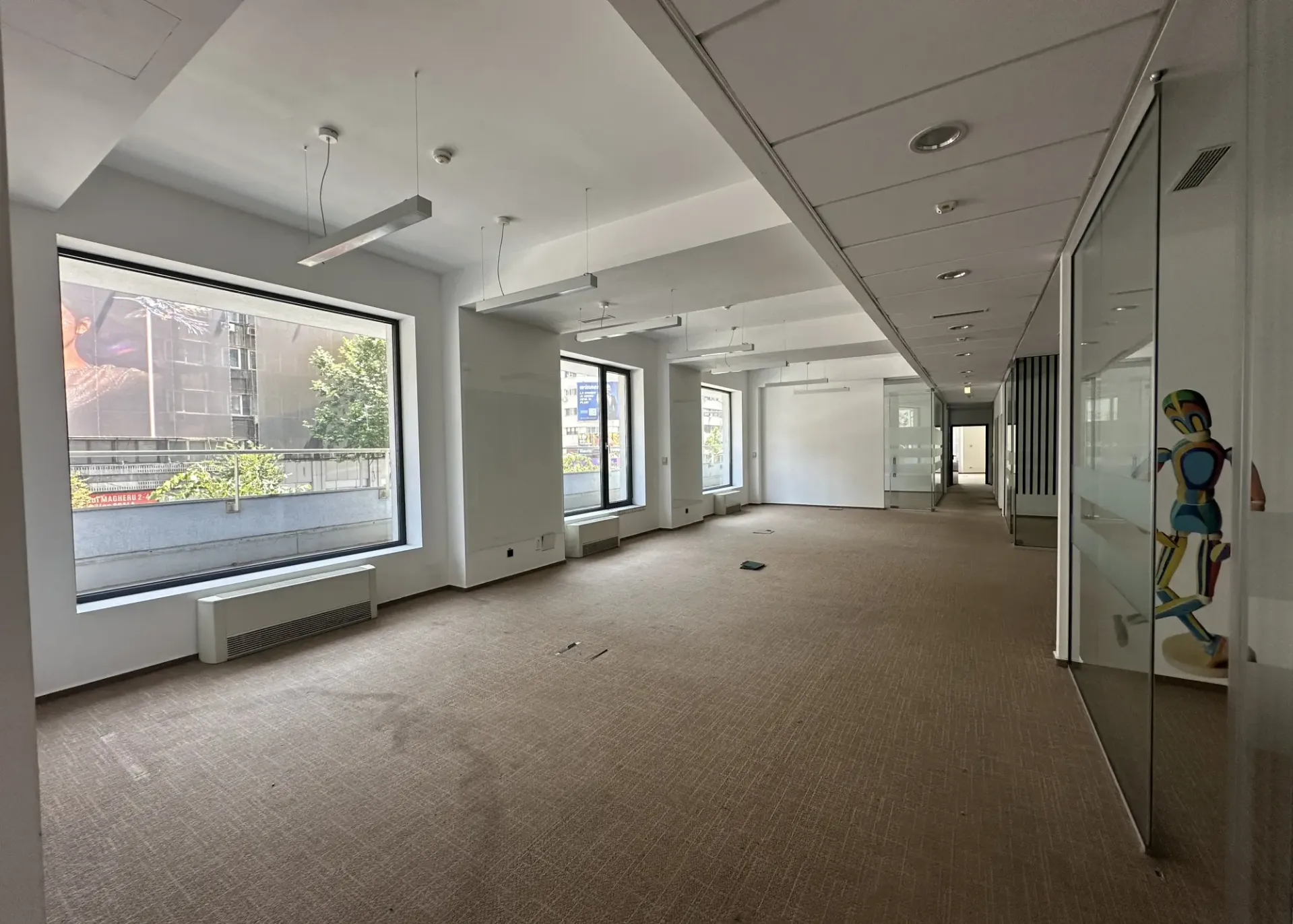 Magheru One - et.1 - 325m2  (3).webp