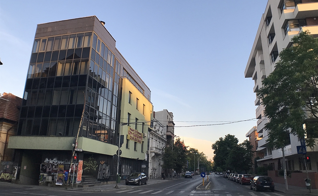 Polona 18 spatii de birouri de vanzare Bucuresti central poza cale de acces