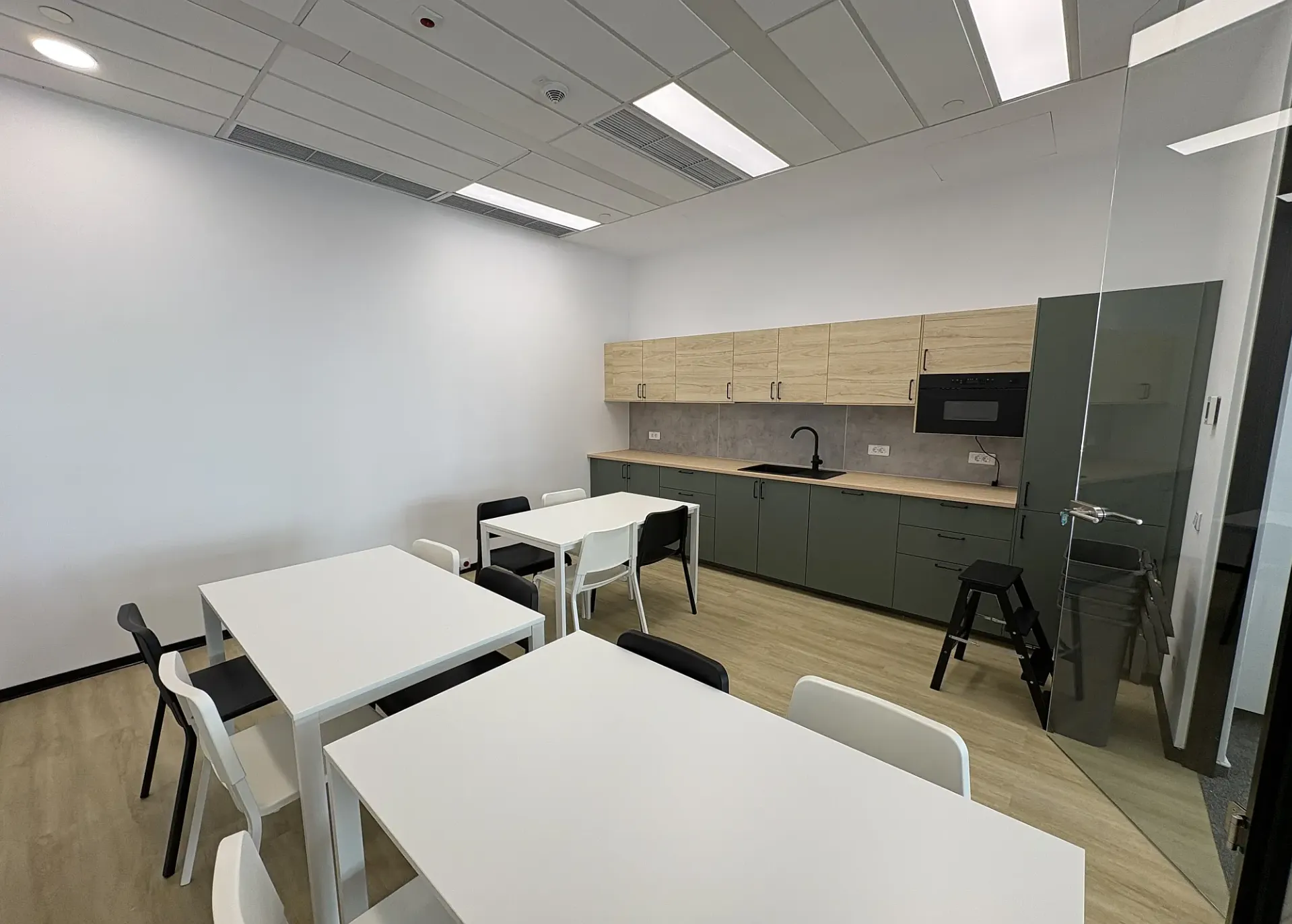 Ready Flex - 416m2 - Unit 9 (4).webp