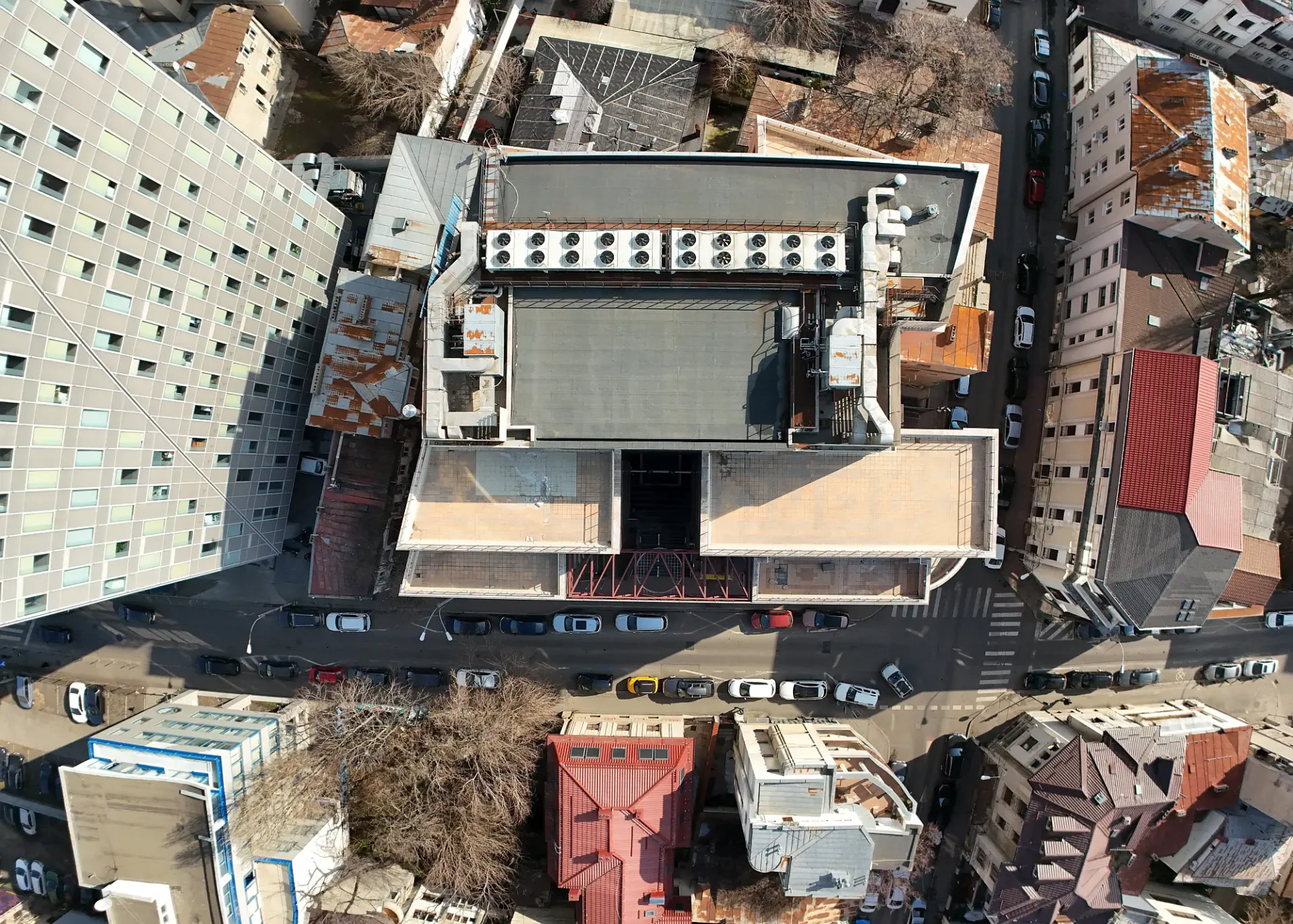 Caderea Bastiliei 80-84 - poza 7.webp