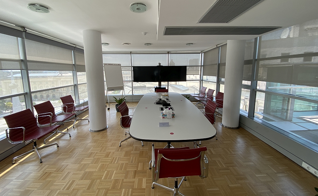 Dem Dobrescu Offices birouri de inchiriat Bucuresti central poza interior meeting room