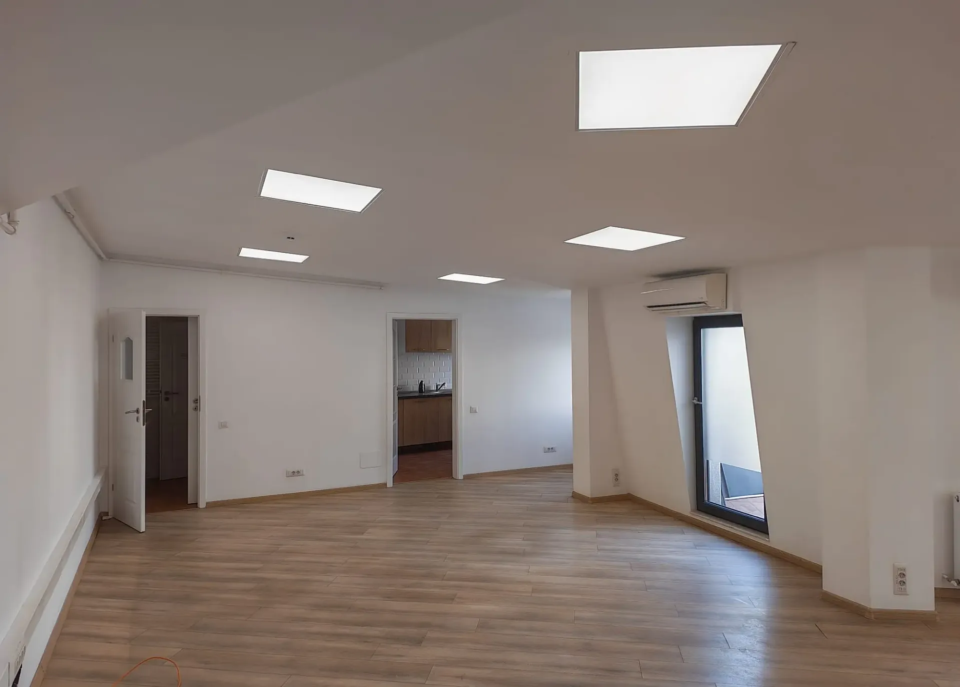 Domnita Ruxandra 1 - 190m2 (9).webp