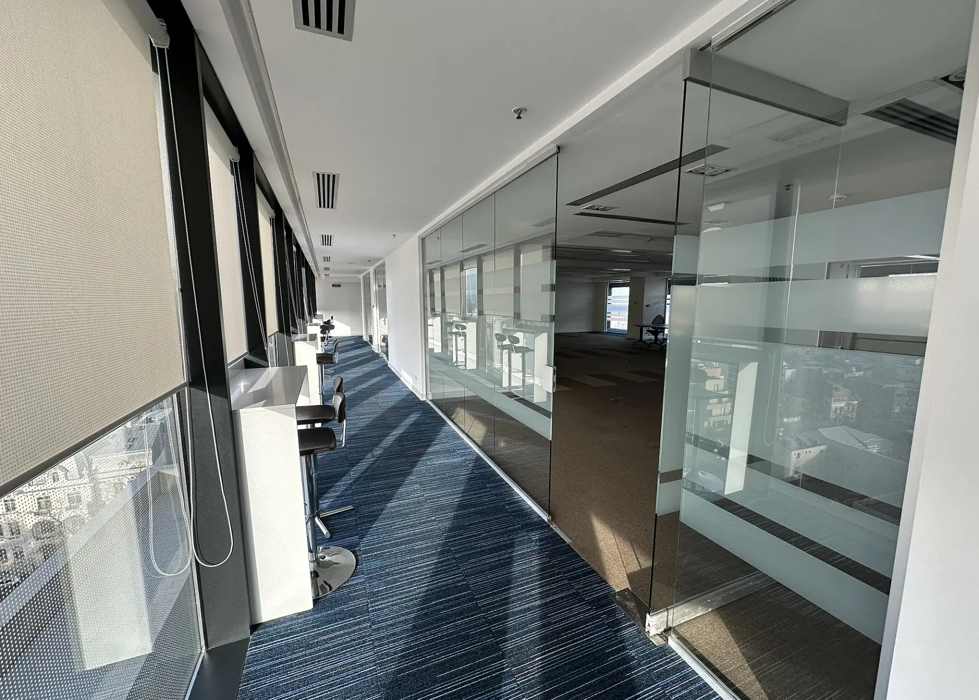 Lascar 31 - et.11 - 452m2 (1).webp