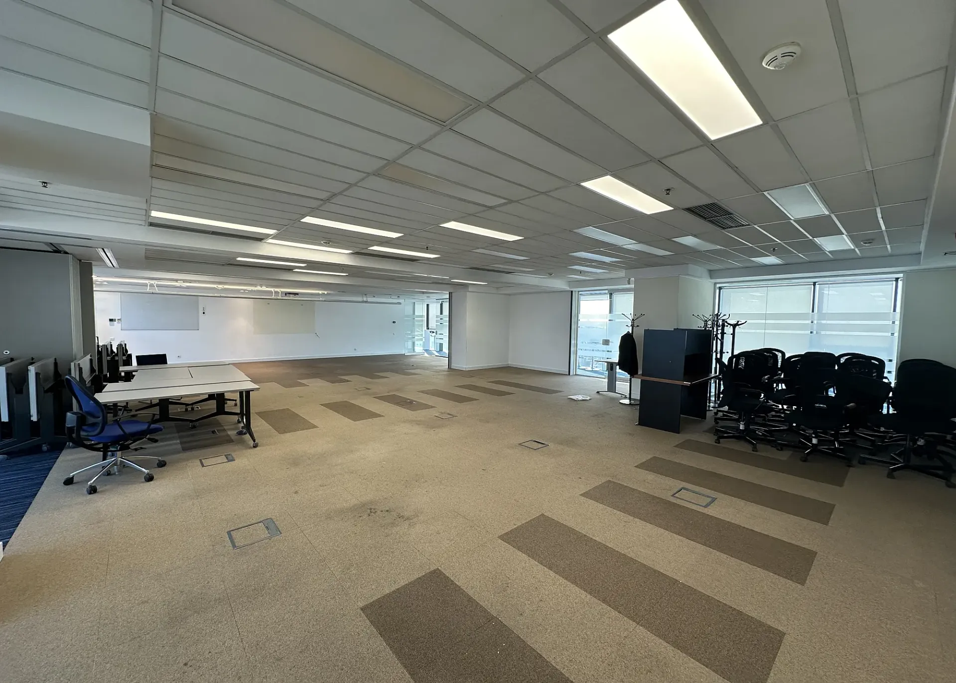 Lascar 31 - et.11 - 452m2 (2).webp