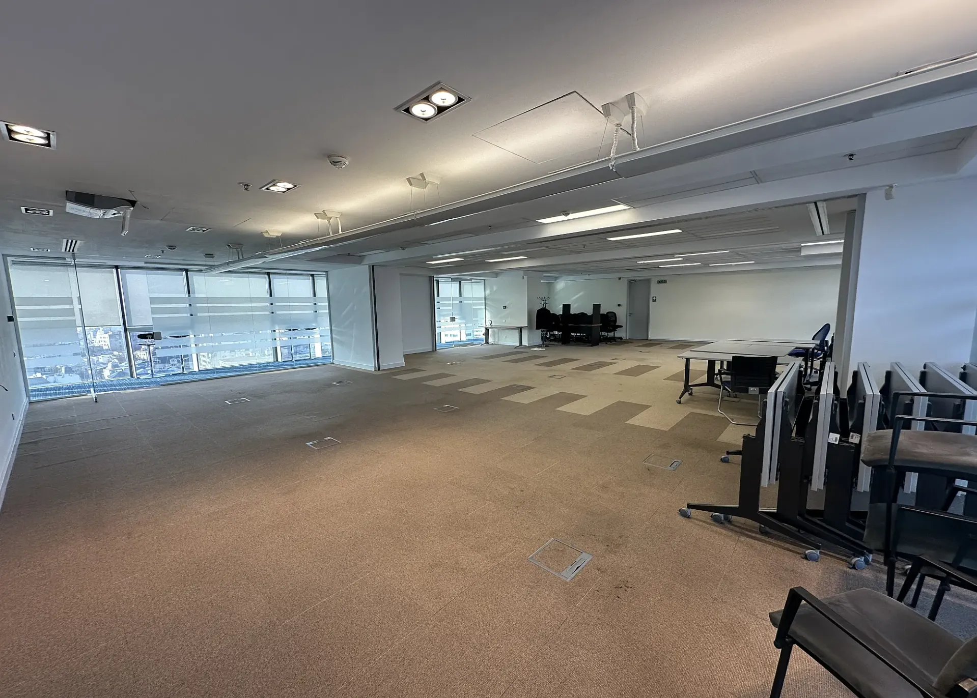 Lascar 31 - et.11 - 452m2 (3).webp