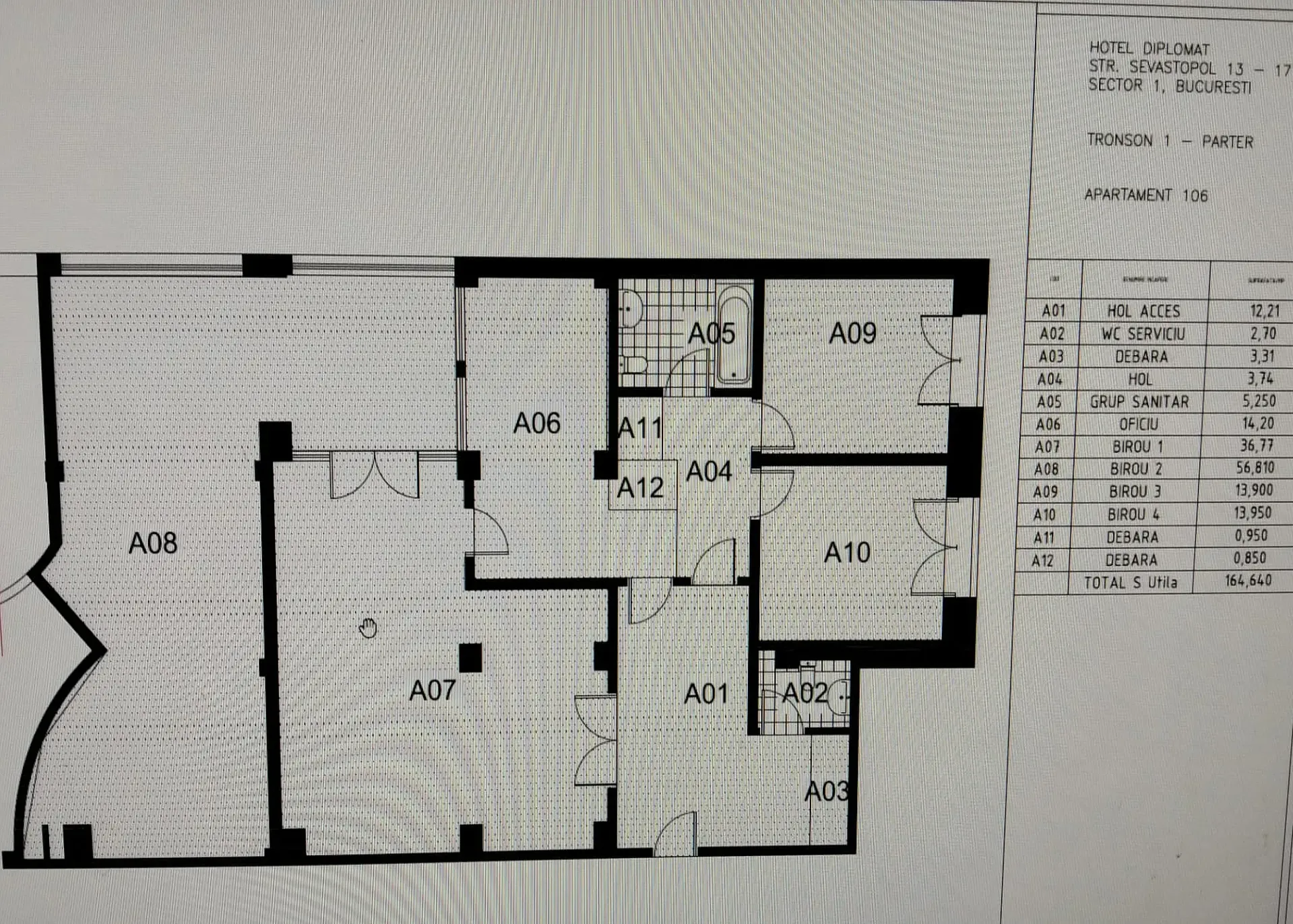 Închiriere birouri în Diplomat Business Center