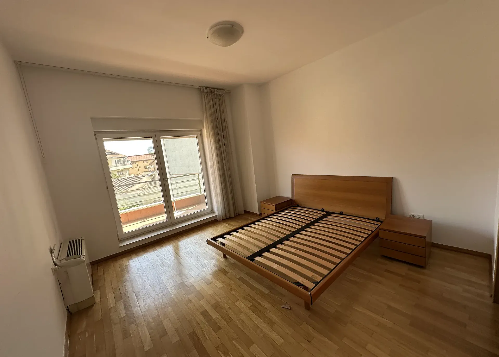 Murmurului 2-4 - et.3 - 201m2 (4).webp