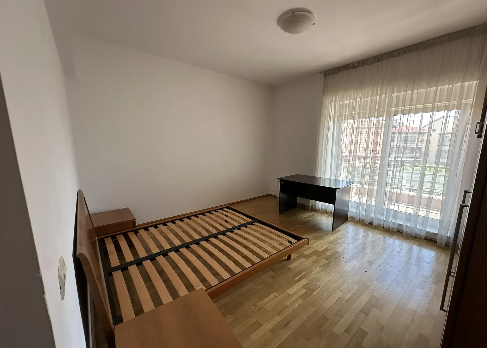 Murmurului 2-4 - et.3 - 201m2 (5).webp