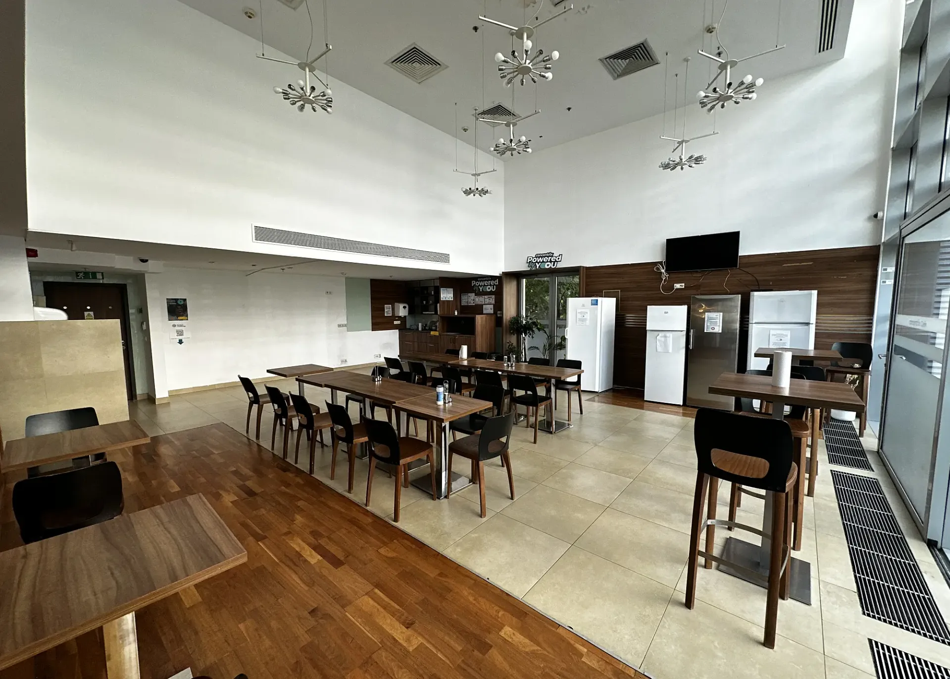 Premium Plaza - mezanin - 112m2 (2).webp
