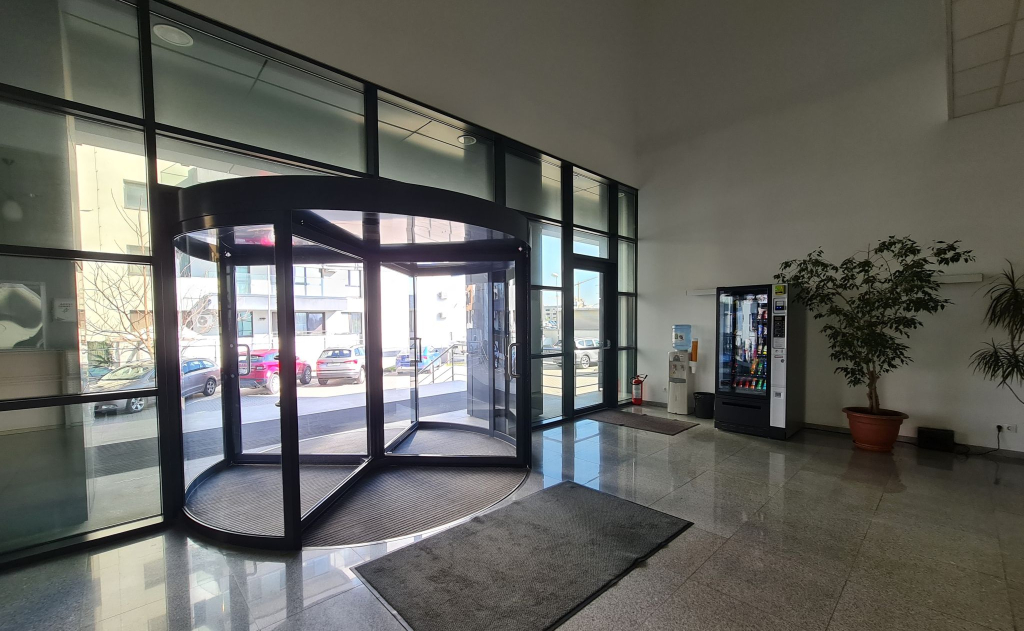 Floreasca Business Center închiriere birouri intrare