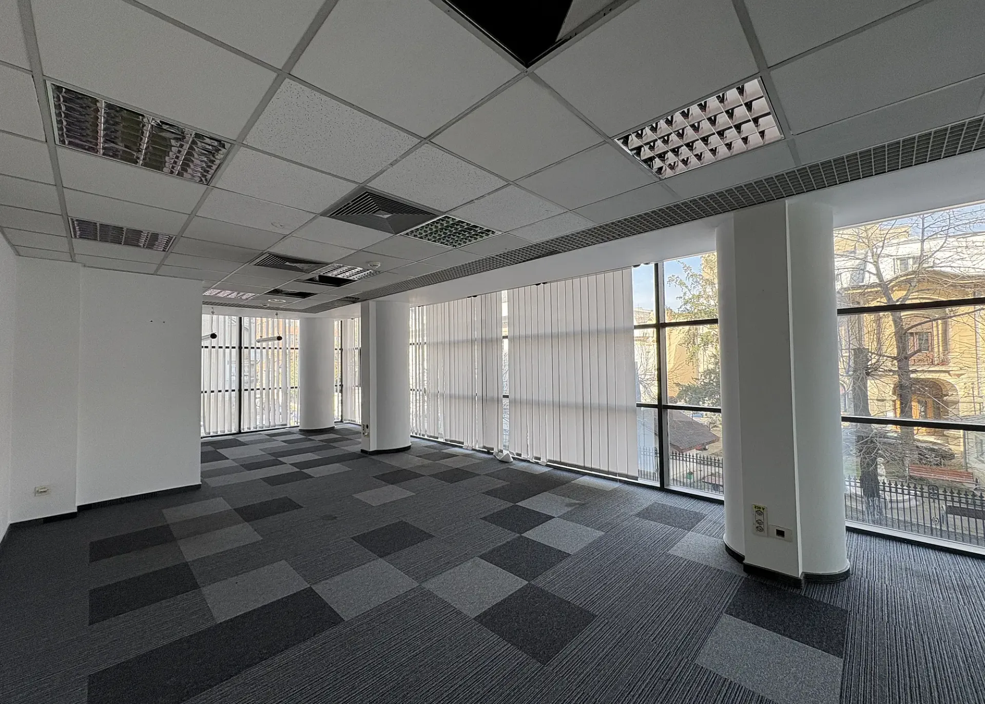 Filipescu 39-41 - et.1 - poze spatii (5).webp