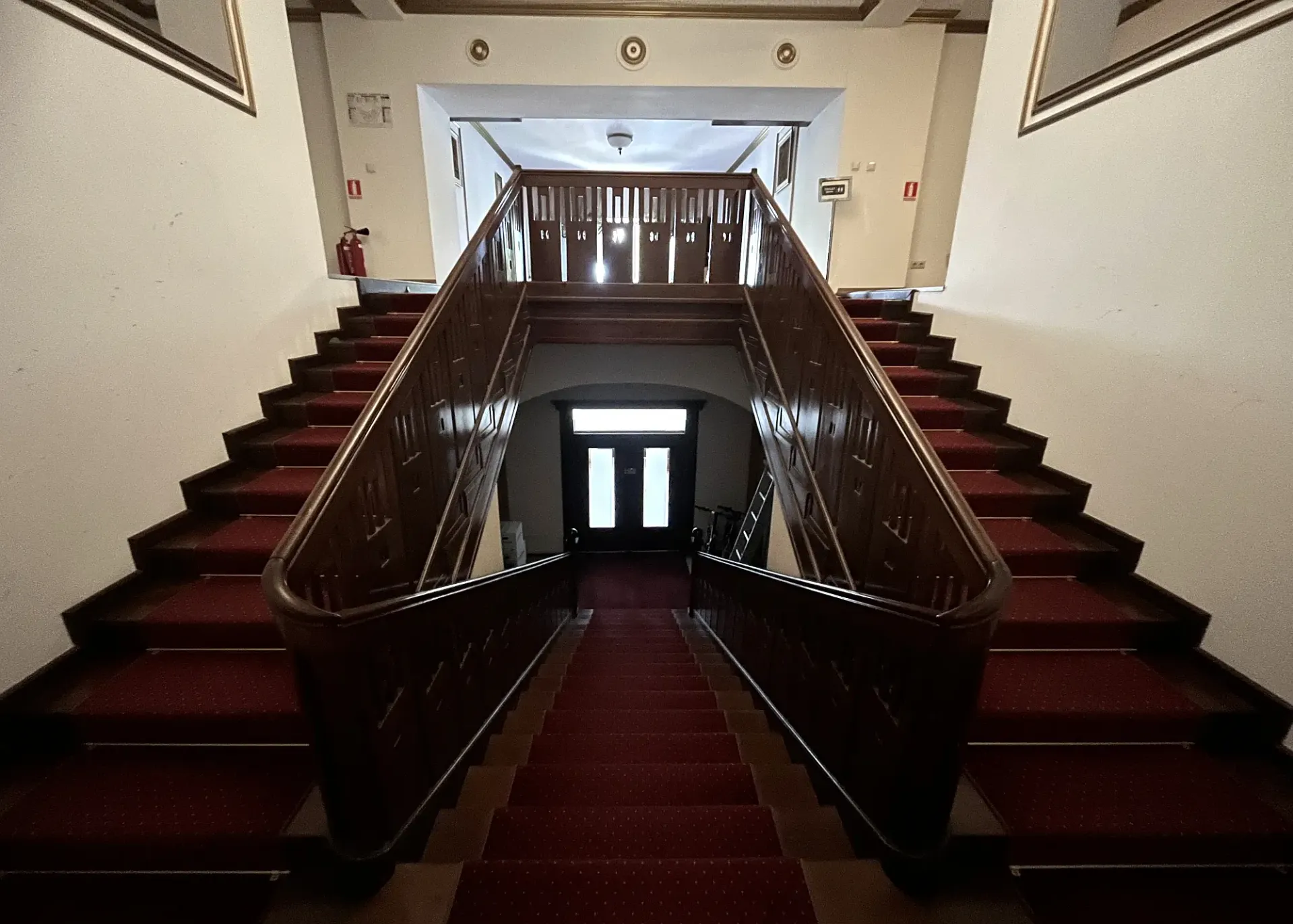 Palatul Bailor Neptun - poza (5).webp