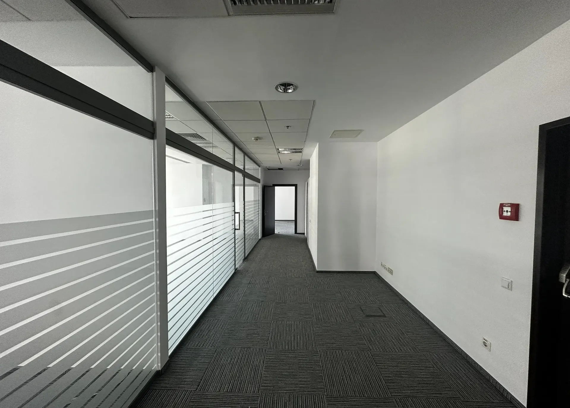 Cubic Center - et.2 - 350m2 (4).webp