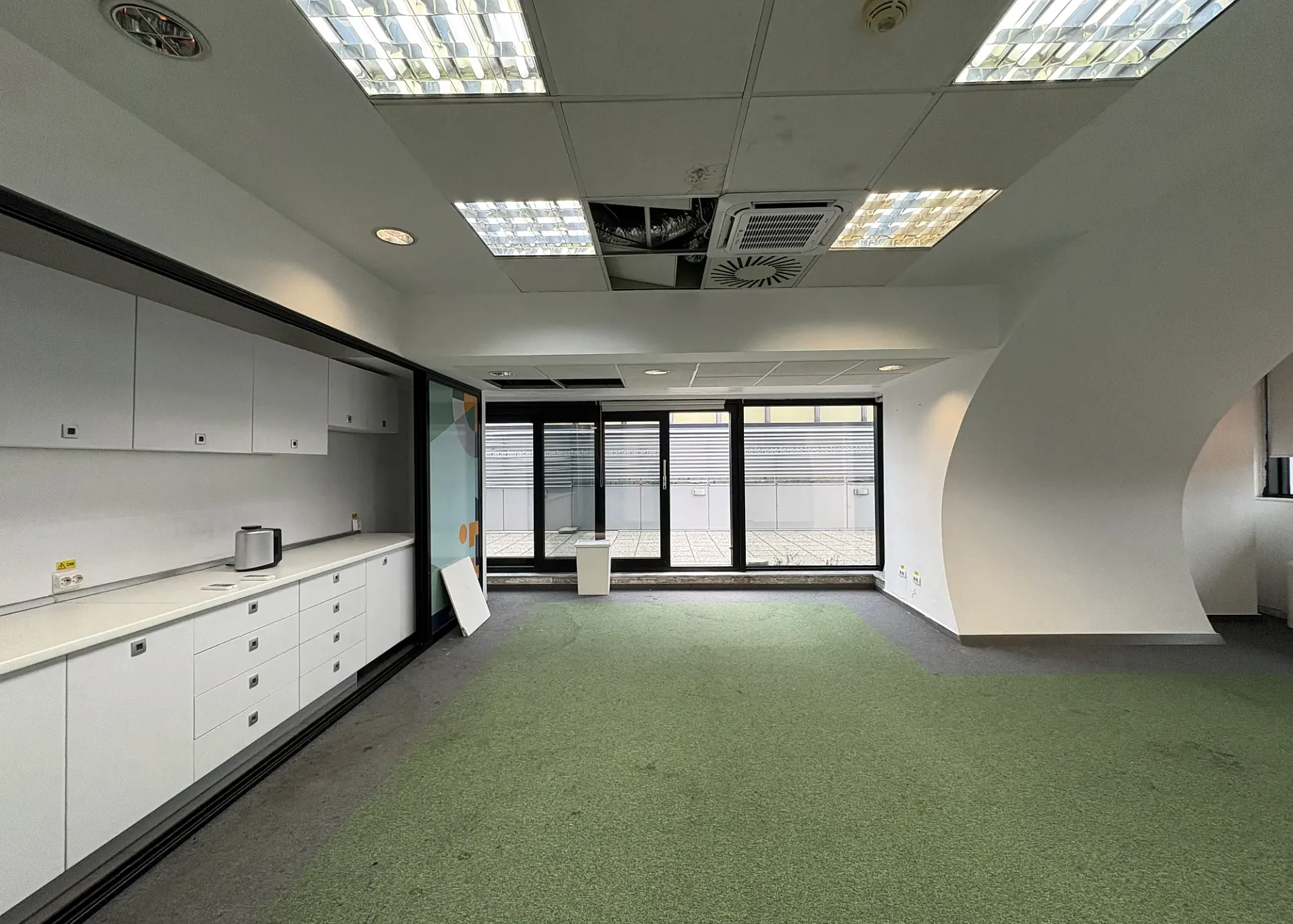 Lamda - et.7 - 455m2 (4).webp