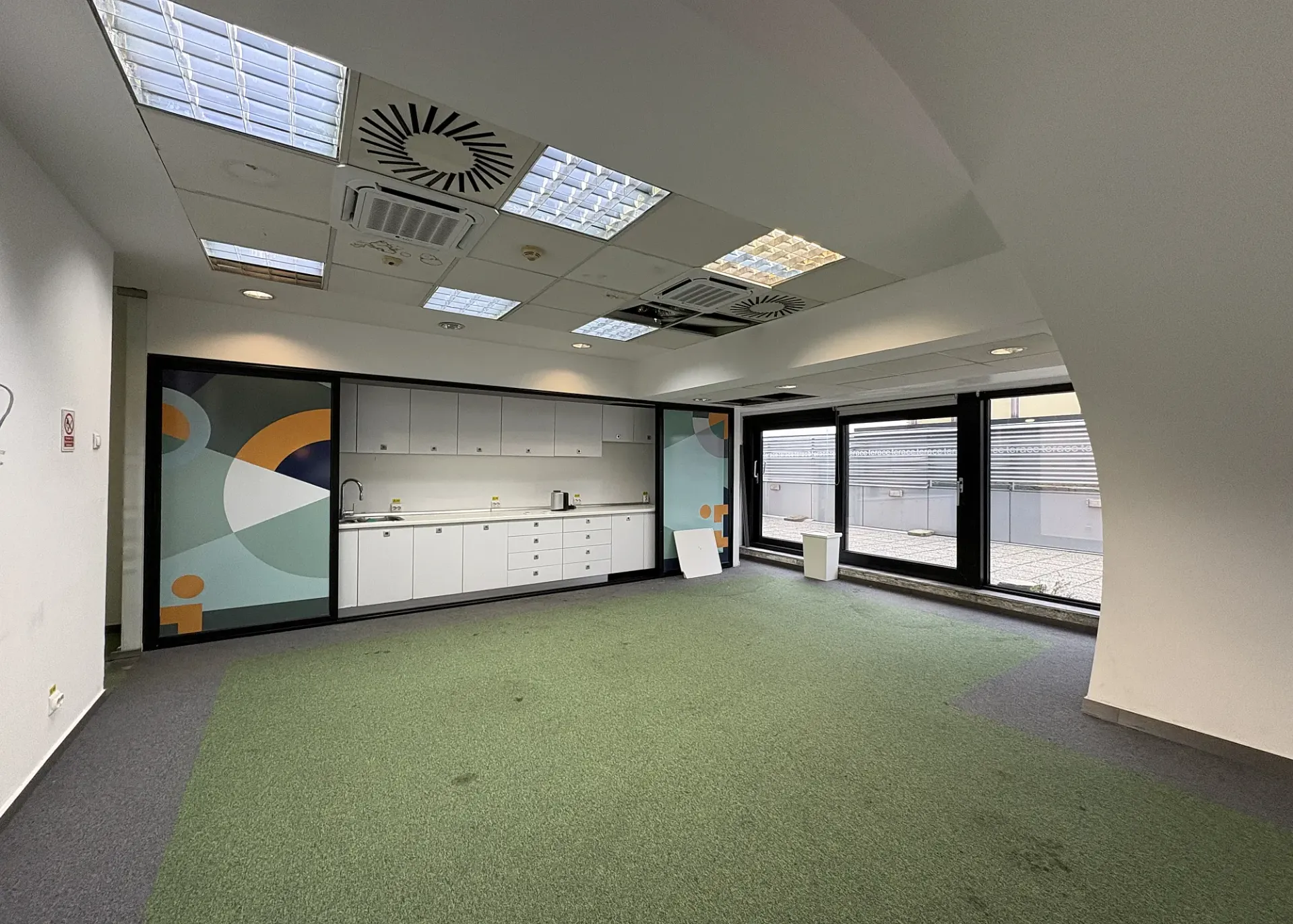 Lamda - et.7 - 455m2 (5).webp