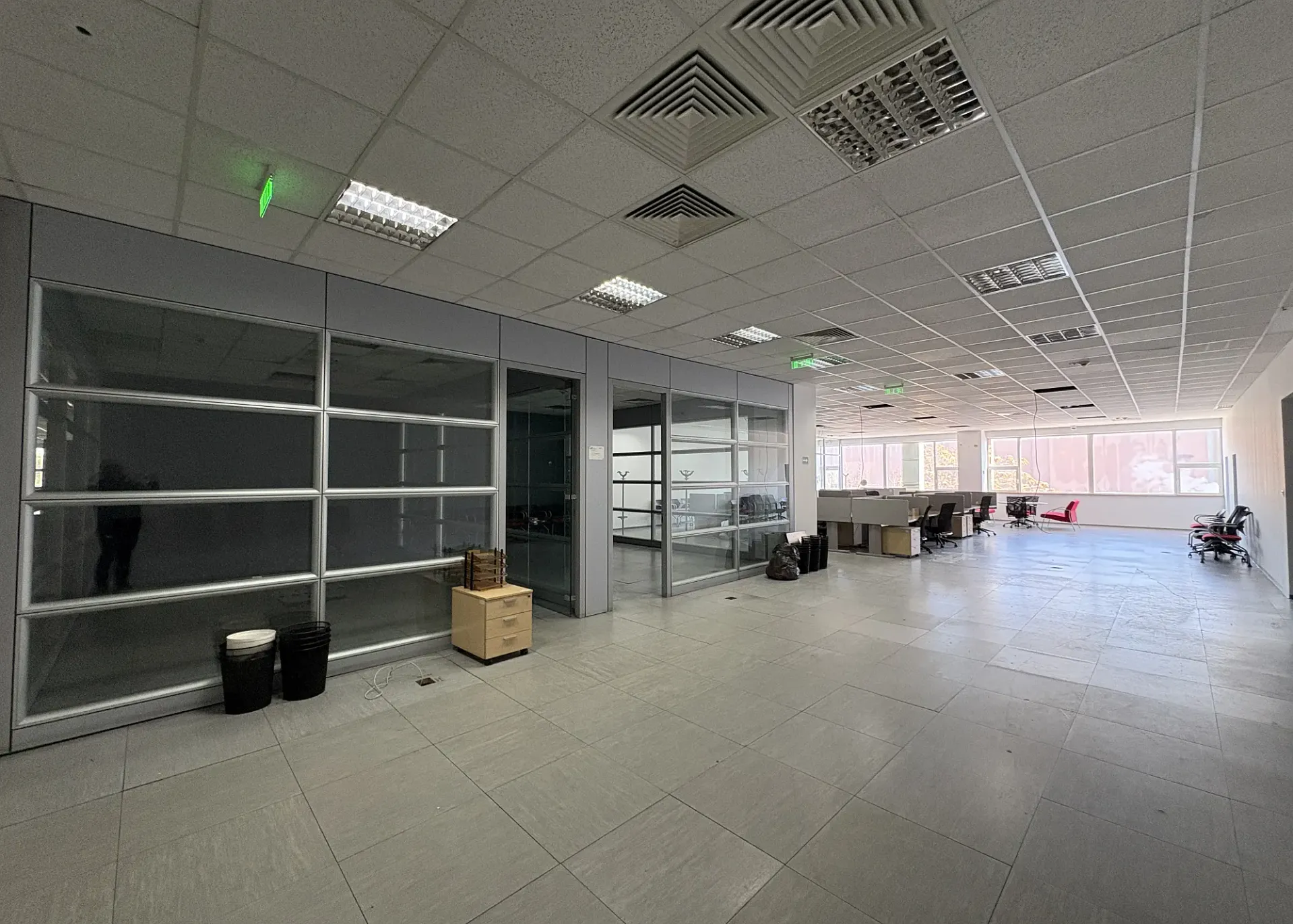 Media Office - et.1 - 650m2 (spatiu open + posibila zona de extindere).webp