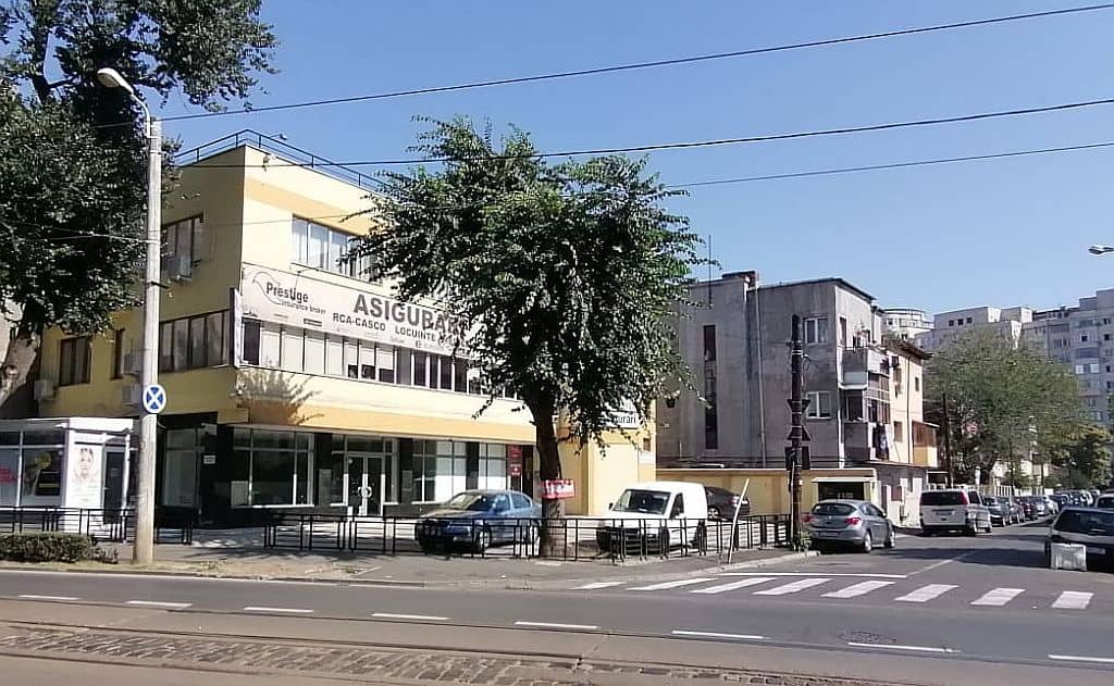 Calea Dudesti 121 cladire de birouri de inchiriat Bucuresti Vitan vedere intersectie