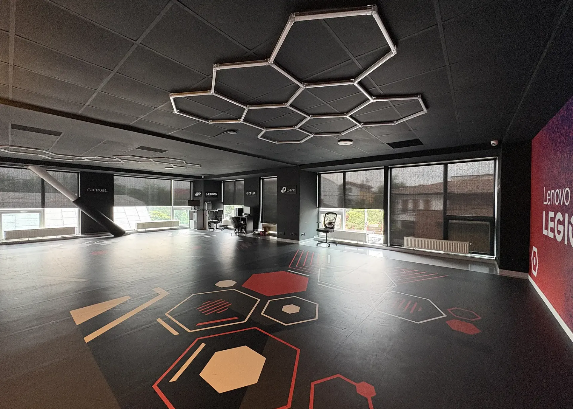 Cube Center - et.1 - 200m2 la cerere(2).webp