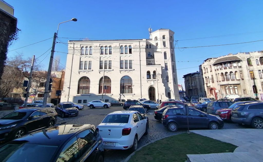 Girexim Business Center spatii de birouri de inchiriat Bucuresti central poza parcare