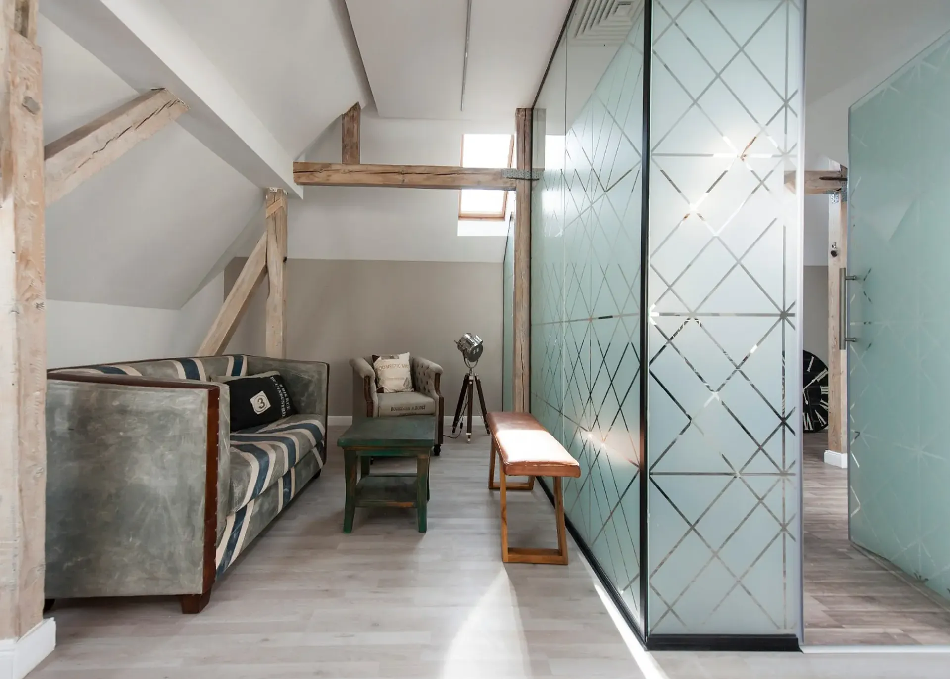 Vasile Lascar 144 - mansarda - 160m2 (12).webp