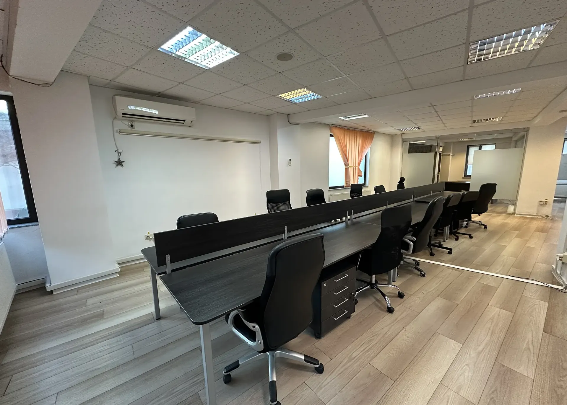 Zarii 9 - et.1 - 165m2 (2).webp