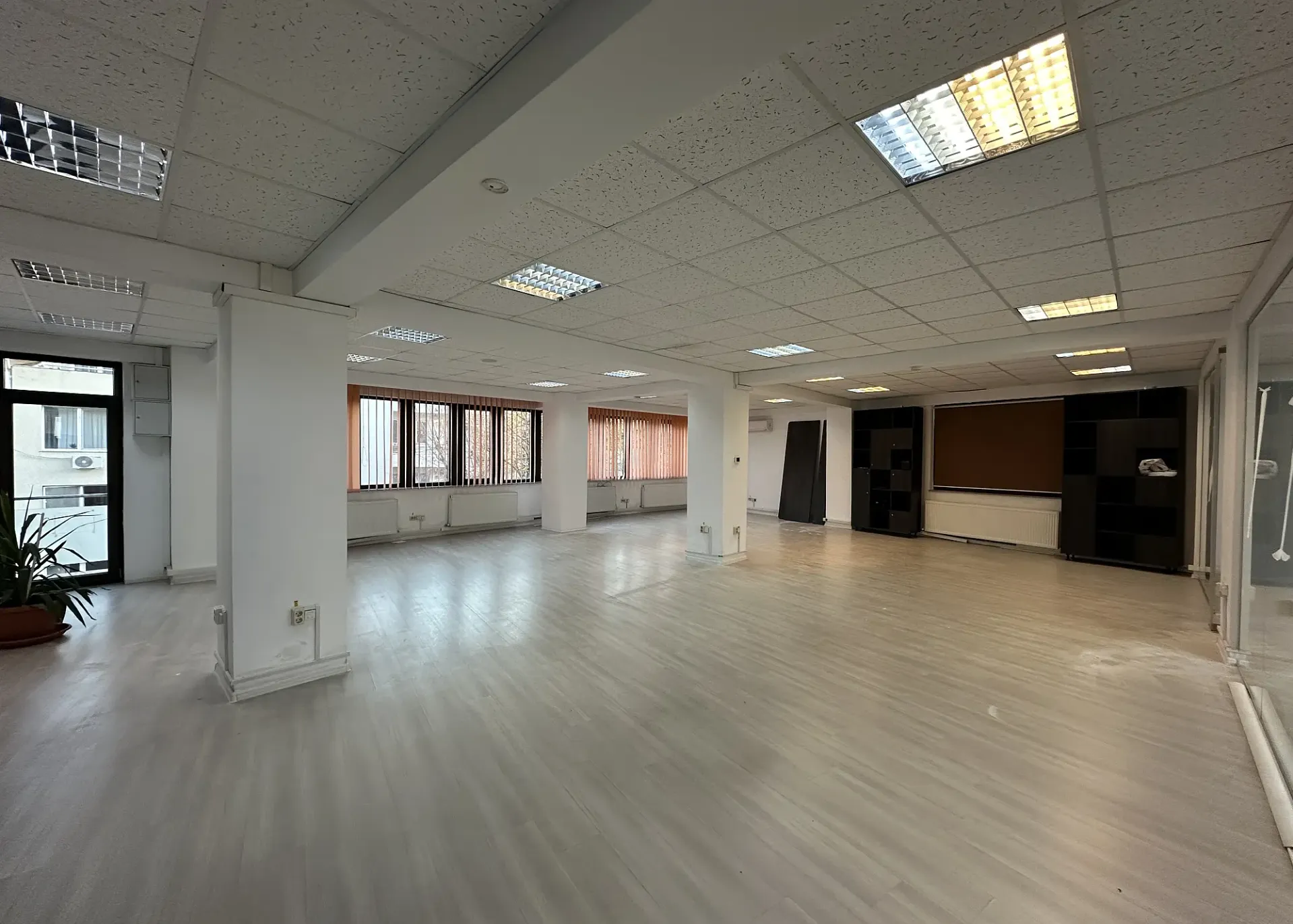 Zarii 9 - et.2 - 165m2 (1).webp